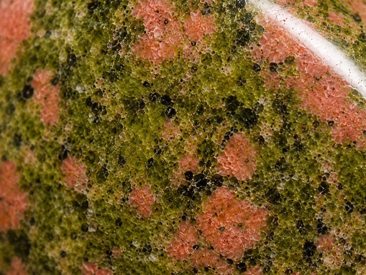 Detailfoto van unakiet met gemengde kleurstructuur