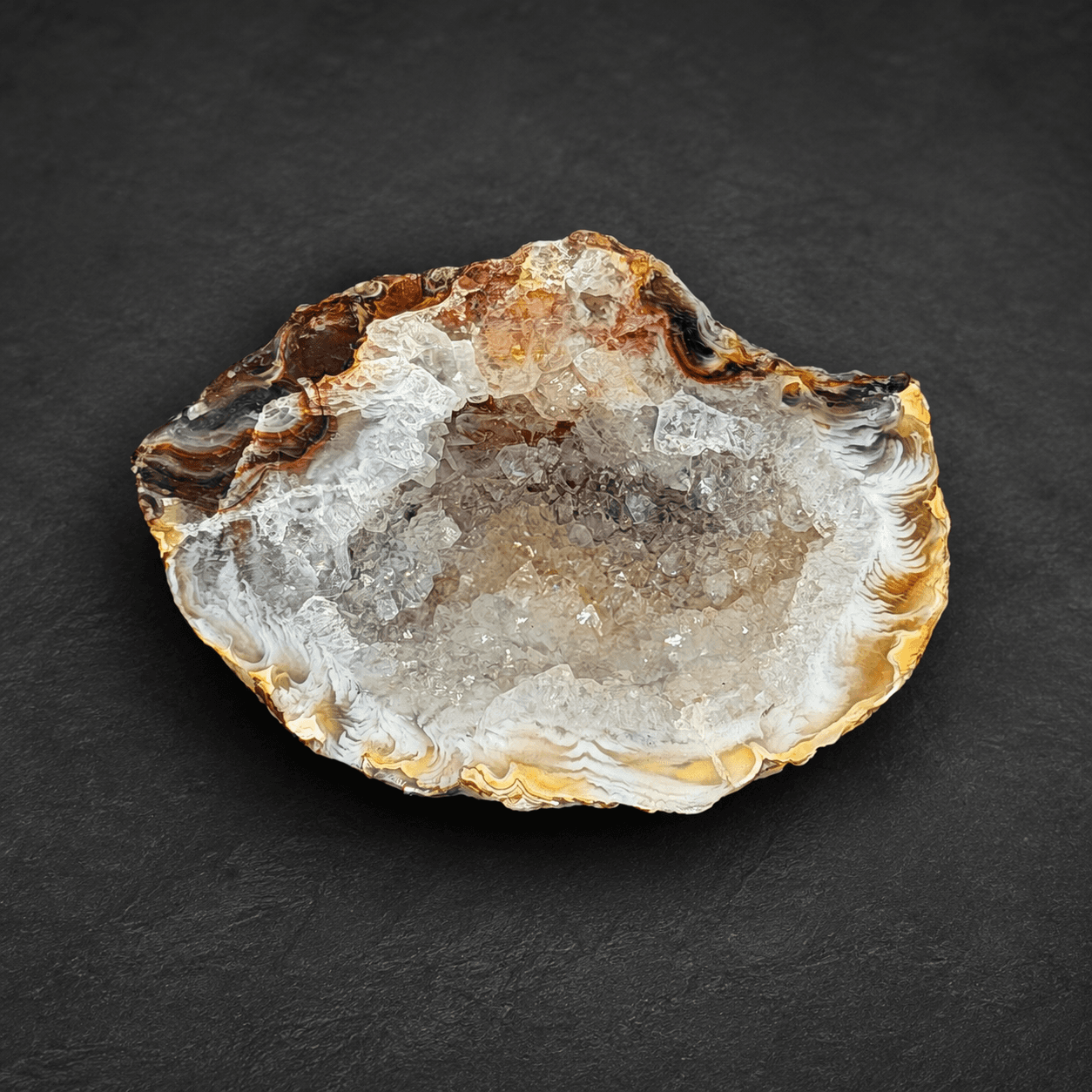 Agaat Geode met Kristalkern