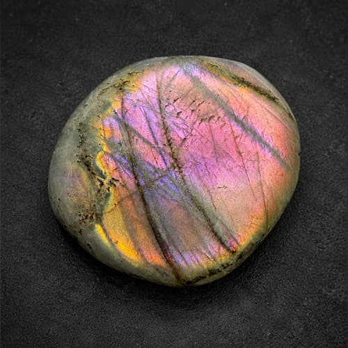 Labradoriet handsteen roze / goud