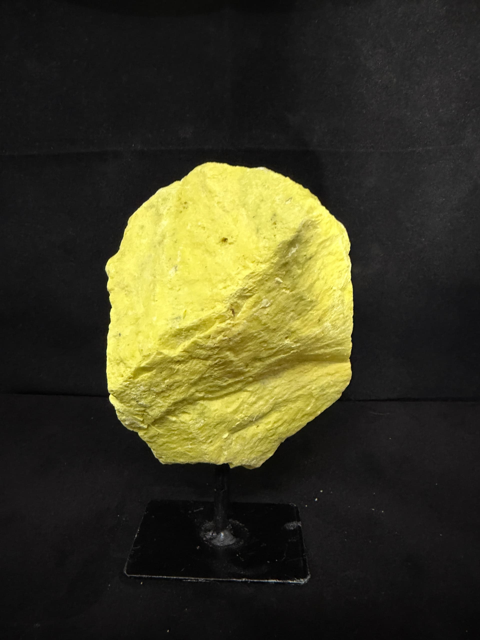 Ruwe Zwavel op Standaard – Groot Natuurlijk Mineraal Specimen – 16 cm
